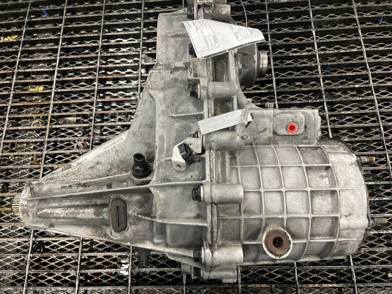 05-'07 CHEVROLET SILVERADO 1500 Transfer Case w/electric shift 190k miles