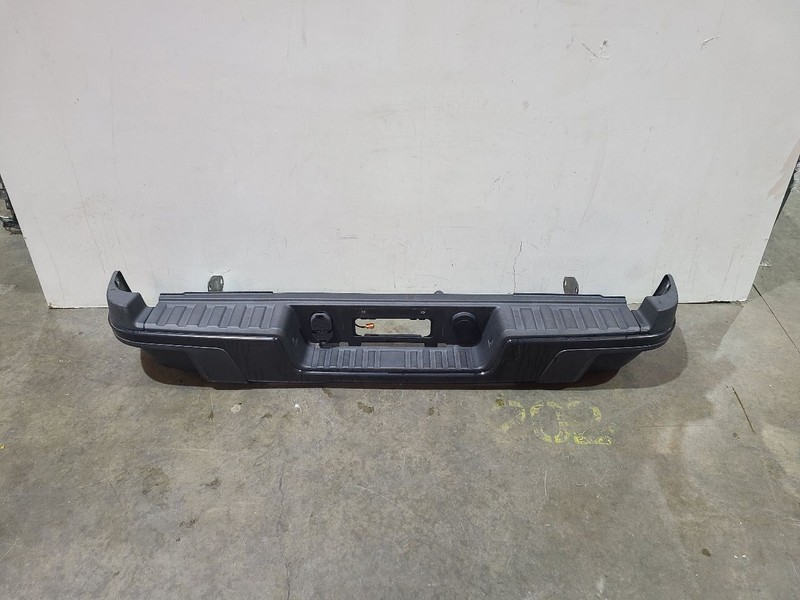 Rear Bumper With Bison Package ZR2 Fits 19 COLORADO 583497