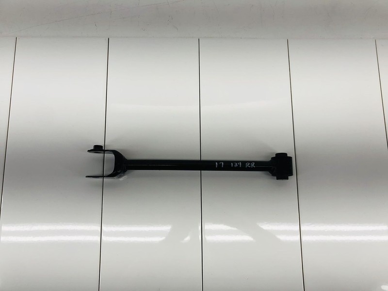17-19 FIAT 124 SPIDER RWD REAR RIGHT PASSENGER SIDE SUSPENSION GUIDE ROD ARM OEM