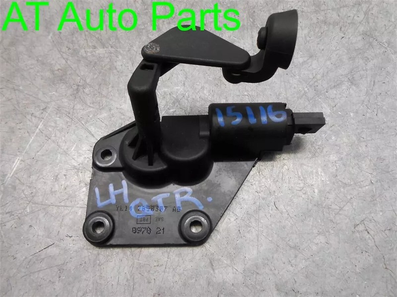 98-17 FORD EXPEDITION DRIVER LEFT QUARTER GLASS VENT MOTOR OEM 7L1Z-7830479-A