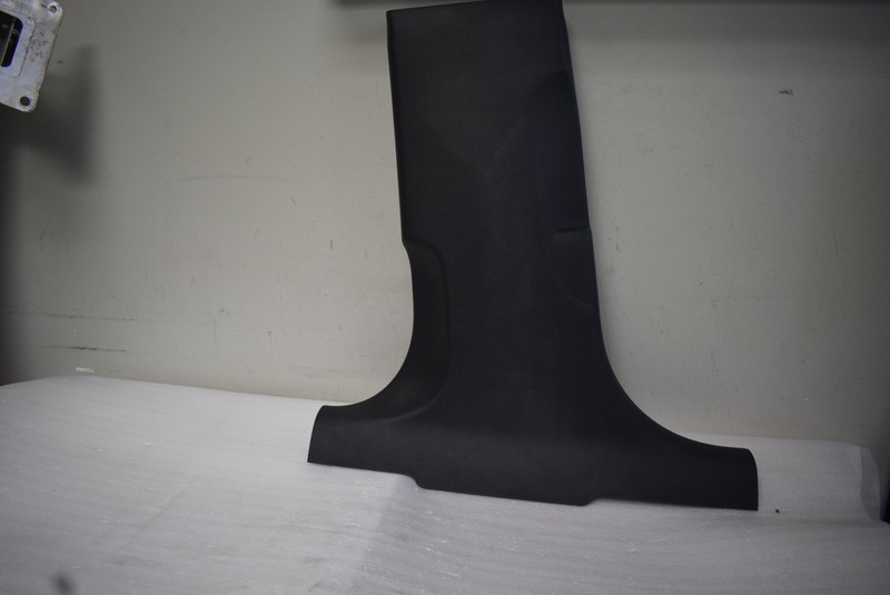 2010 AUDI A7 LEFT SIDE B PILLAR TRIM FACTORY OEM