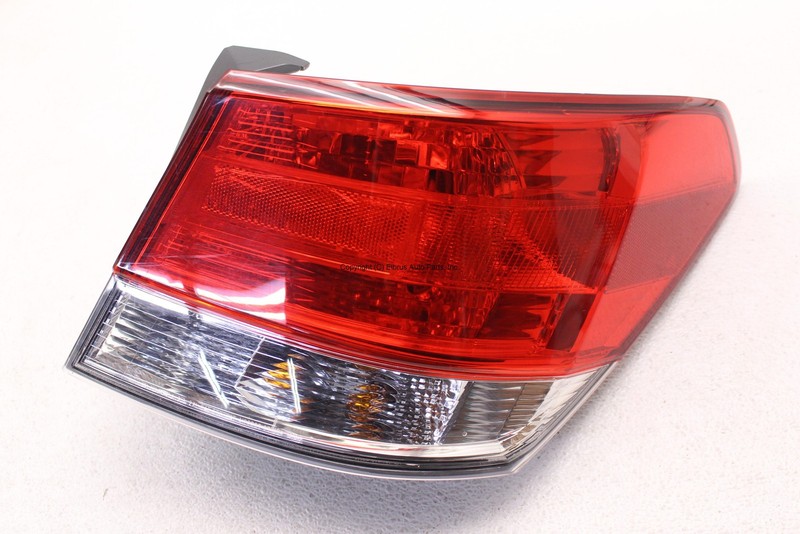 2010-2014 SUBARU LEGACY SDN PASSENGER OUTER TAILLIGHT TAIL LAMP QUARTER MTD OEM