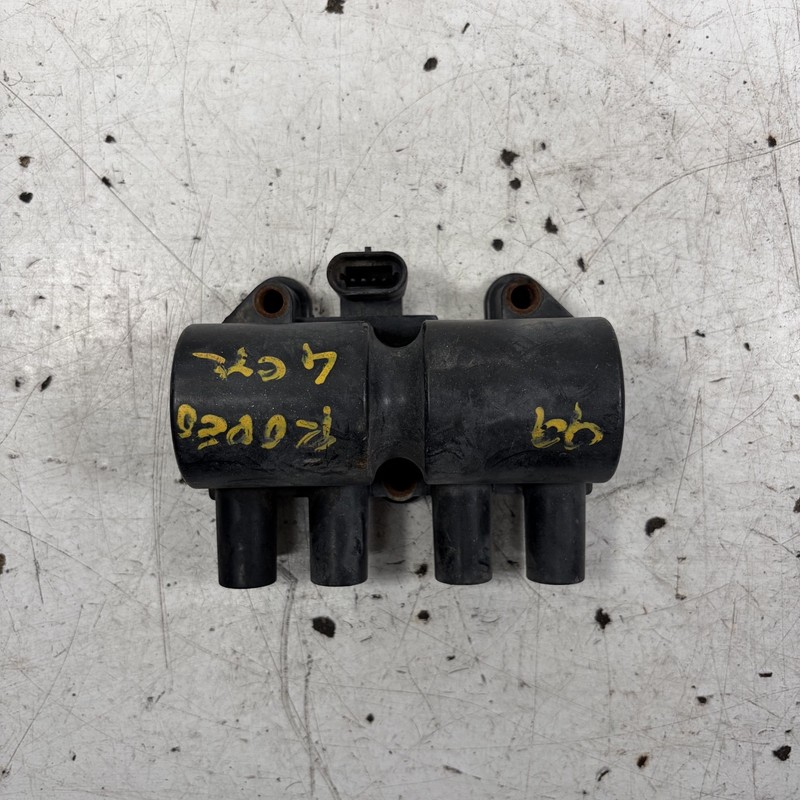 99 Isuzu Rodeo 2.2 4 Cyl Ignition Coil 8011040380 OEM