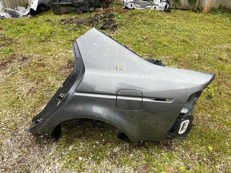 2005 Acura TL Rear LH Left Driver Side Rear Quarter Panel Cut OEM