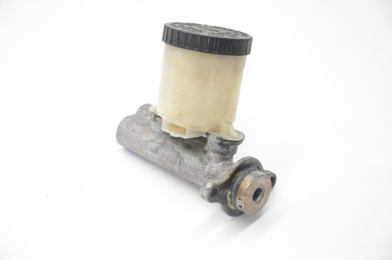 87-89 Nissan 300ZX Z31 Brake Master Cylinder