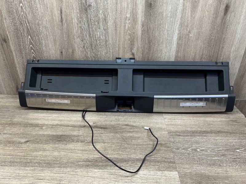 2022-2024 LEXUS LX600 ILLUMITATED CARGO SILL OEM PART# PT944-60230