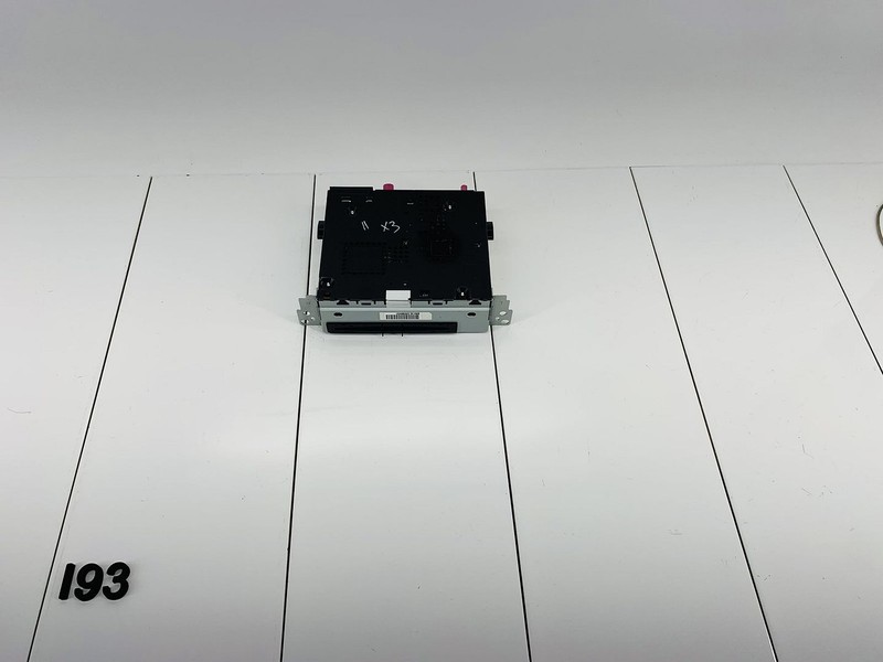 2011 BMW X3 F25 CENTER DASHBOARD PANEL RADIO RECEIVER MODULE ALPINE OEM