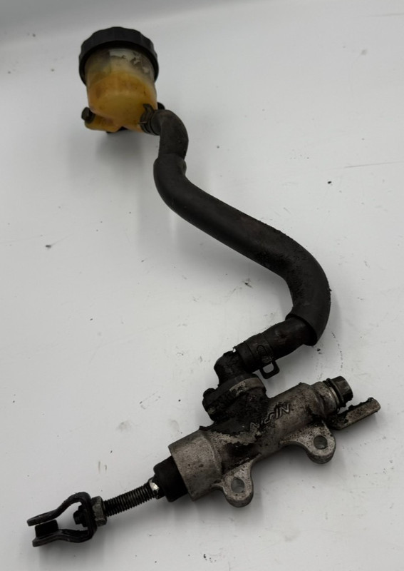 2003 Honda VFR 800 Interceptor Rear Brake Fluid Reservoir Back Master VFR800