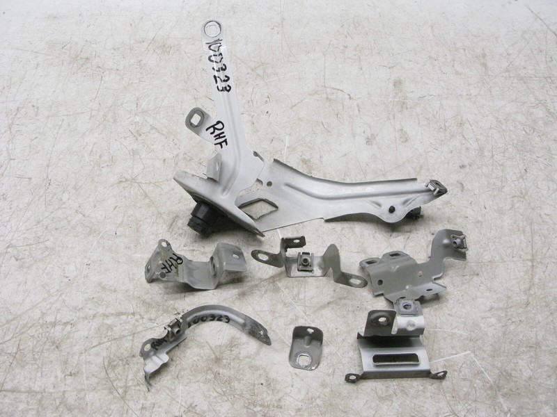 10-17 BMW F07 535i GT FENDER MOUNT SUPPORT BRACKET RIGHT PASSENGER OEM 100323