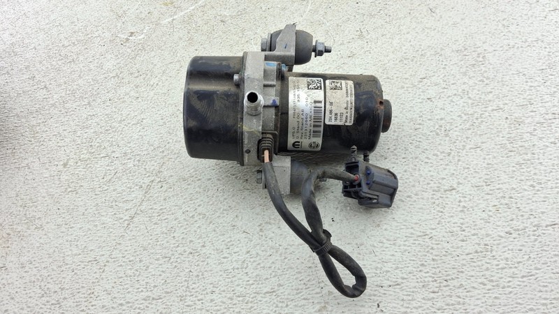 2019-2024 Jeep Compass Auxiliary Brake Booster Vacuum Pump OEM