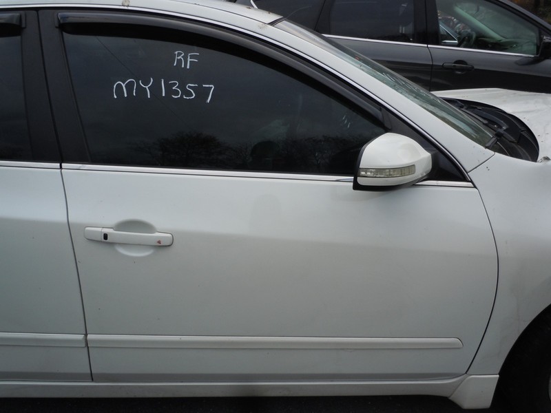 11 12 Nissan Altima Sdn Front Door Assembly Right Electric Auto Up Down OEM QX3