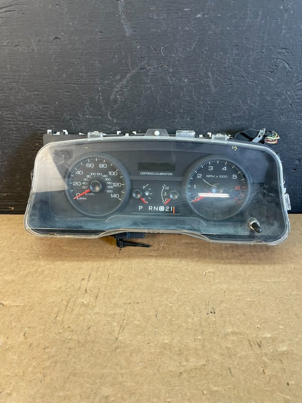 2009 to 2011 Mercury Grand Marquis Speedometer Cluster Gauge Oem ad0394 DG