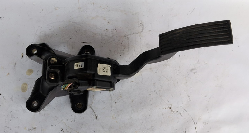 2006-2008 Hyundai Sonata 327103K000 Gas Accelerator pedal 32710-3K000