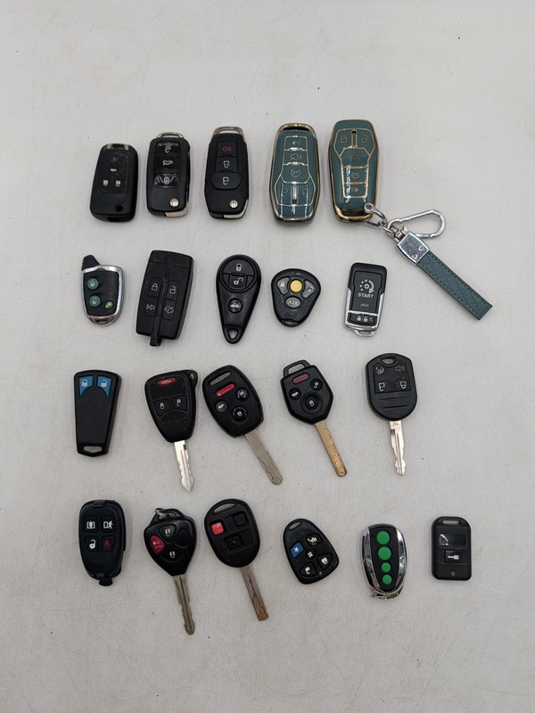 Lot 21 Key Fob Ford, Dodge, Volkswagen