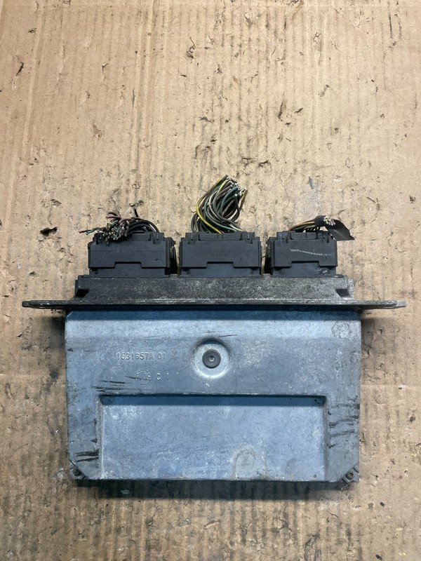 2011-2012 Ford Escape Hybrid Engine Control Unit ECU Computer Module s4906 DG