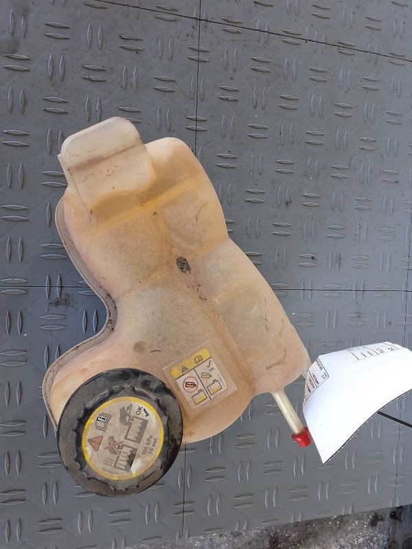 Coolant Reservoir Fits 04-08 FORD F150 PICKUP 3451726