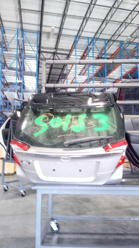 Used Deck Lid fits: 2019 Toyota C-hr rear camera Grade A
