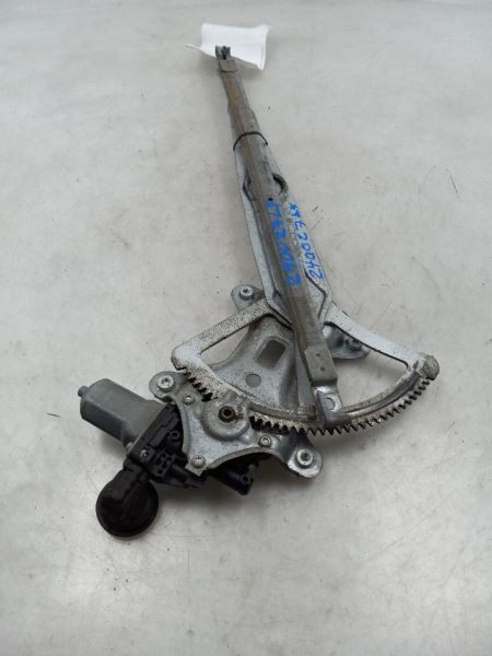 05-12 TOYOTA AVALON TOURING DRIVER SIDE FRONT WINDOW REGULATOR