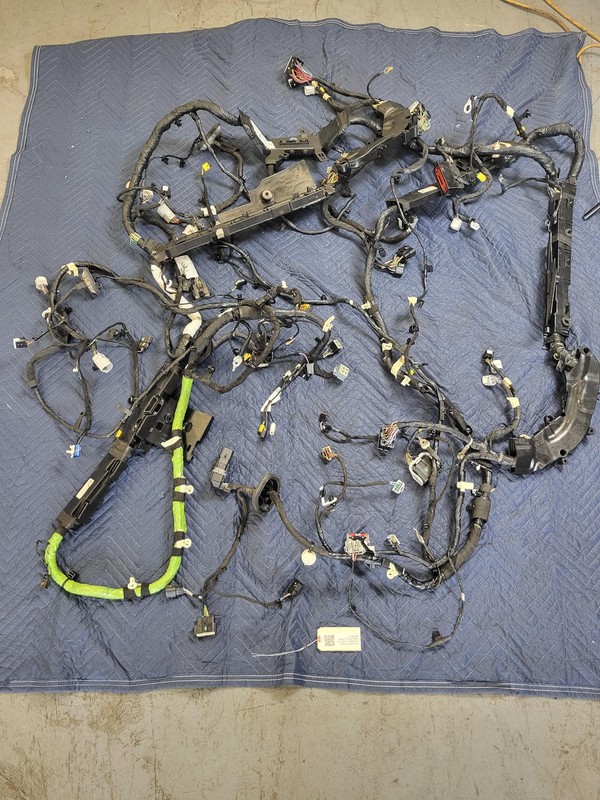 Used Oem Lincoln Body Floor Wiring Harness for 2020 Corsair 2.0L AWD