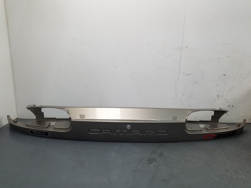 2002 Chevy Camaro Z28 35th Vert Tail Light Finish Panel #9432 Y4