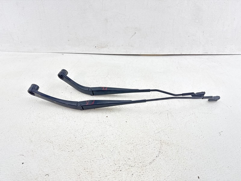 24-26 CHEVROLET TRAX FRONT WINDSHIELD SIDE WIPER ARM SET OEM
