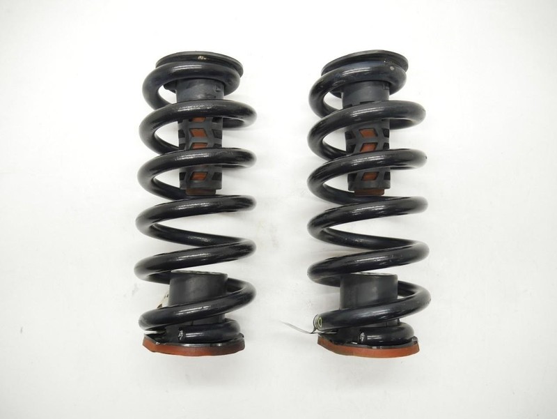 18-24 BUICK ENCLAVE REAR SUSPENSION COIL SPRING PAIR SET (2) W/ ISOLATERS OEM