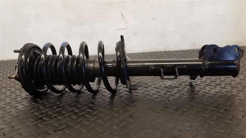 05-07 Ford Escape Front Right Passenger Strut Assembly OEM 6L8Z-18124-AB