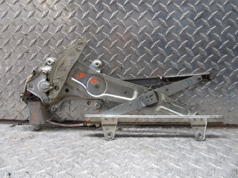 1997-2001 TOYOTA CAMRY RIGHT PASSENGER REAR DOOR WINDOW REGULATOR ASSY W/ MOTOR