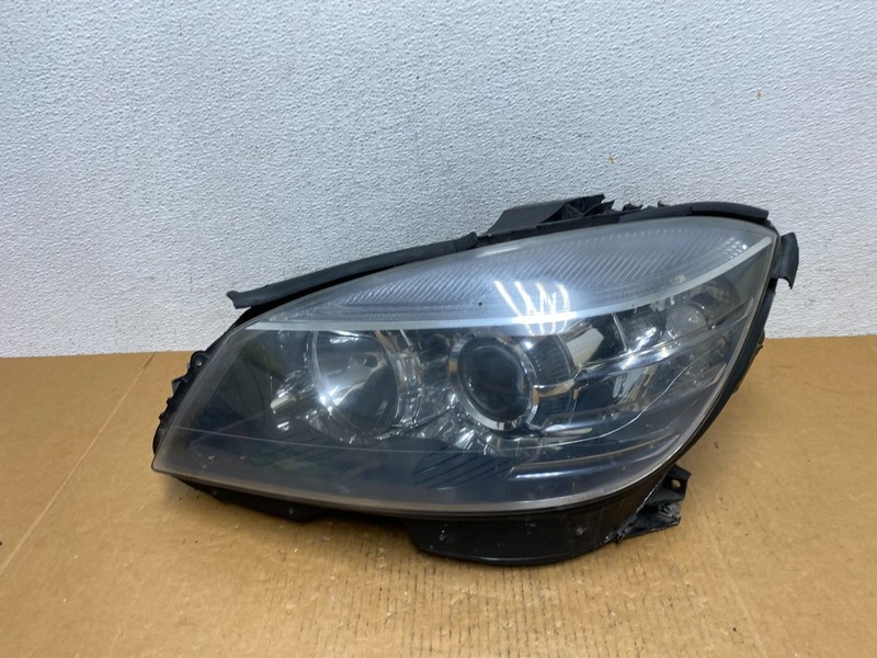 2008-2011 Mercedes C-Class C350 C300 Left Driver Halogen Headlight AD9242 DW