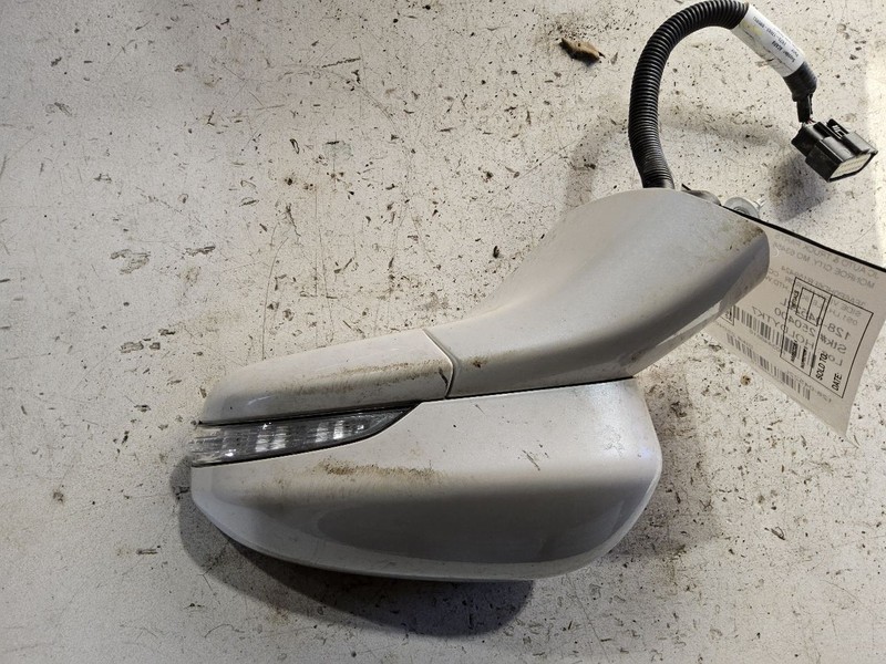 2015-2017 Ford Fusion Driver Side View Mirror w/o Blind Spot Alert w/o Memory