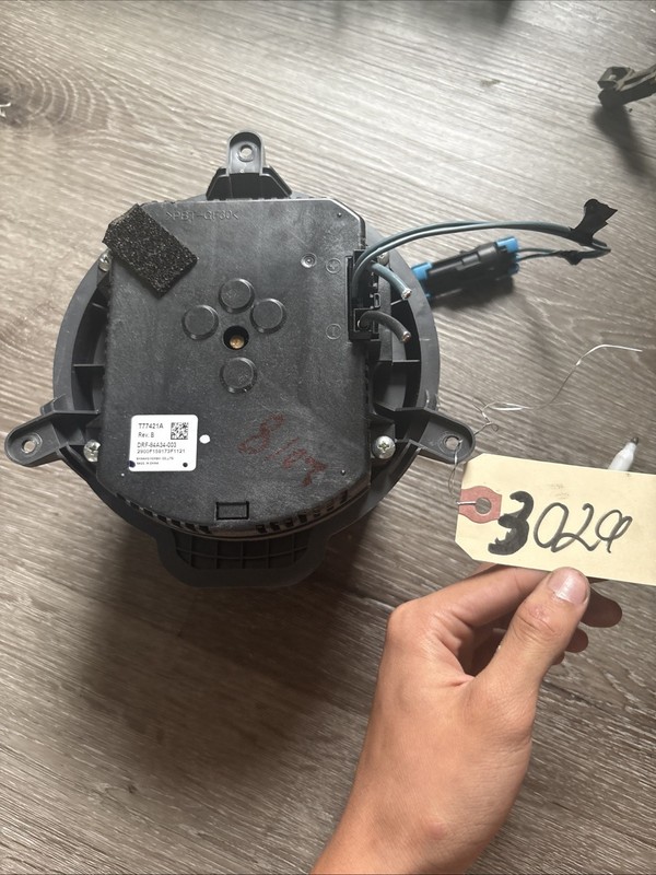 2018 FREIGHTLINER CASCADIA / M2 BLOWER MOTOR P/N T77421A, DRF-84A34-003