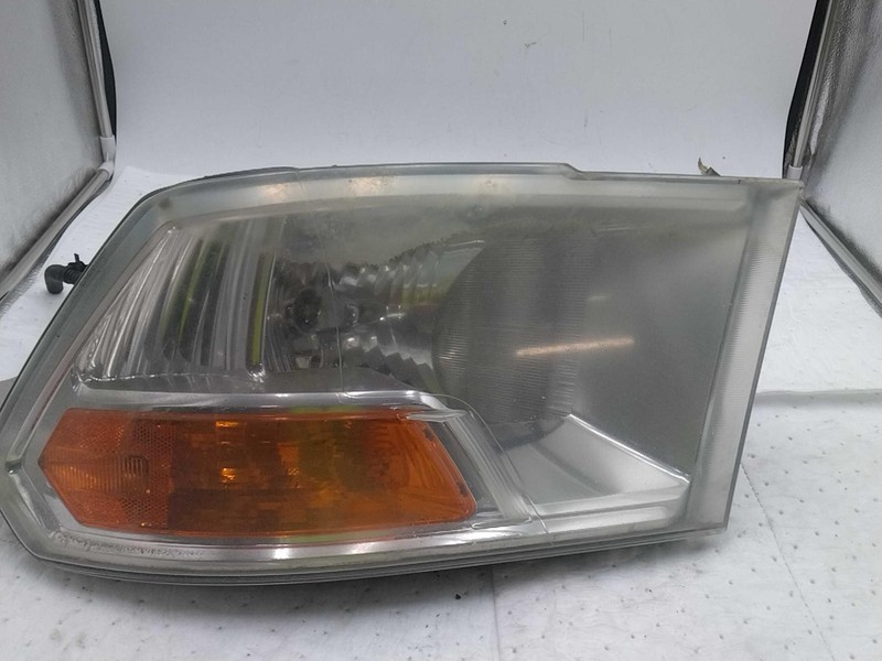 2009 Dodge 1500 Pickup Right Headlight Assembly OEM Grey 85151 Used 312K Mile