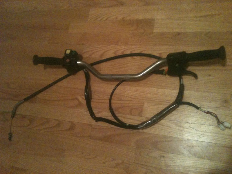 03 Kawasaki ZXI 900 / 1100 STEERING HANDLEBAR ASSEMBLY THROTTLE CABLE SWITCHES