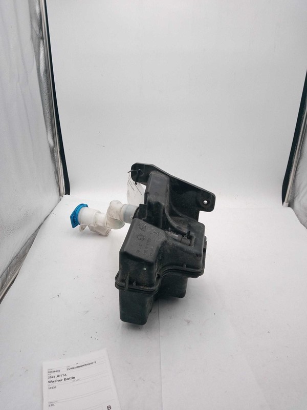 2023 Volkswagen Jetta Washer Fluid Reservoir OEM 1.50L 59000 Miles NJ25-26890
