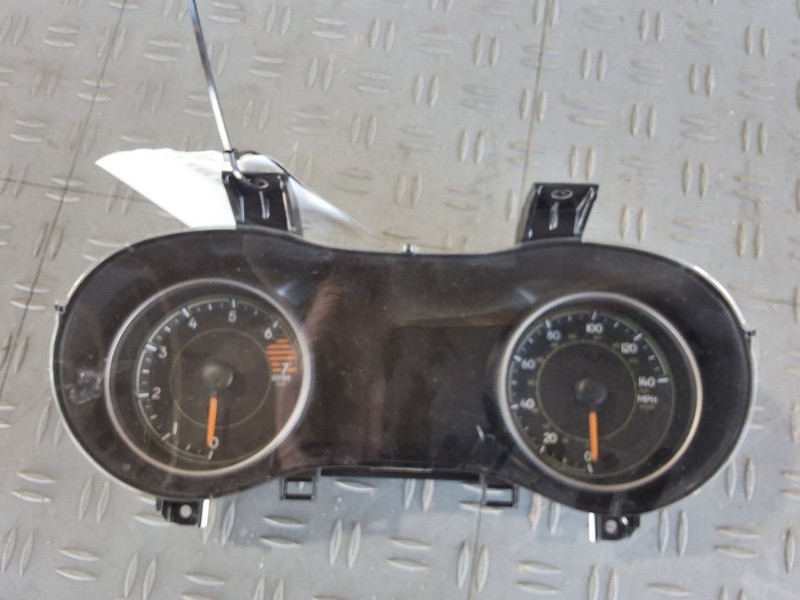 Speedometer Cluster 140 MPH 7.0" Screen Fits 17-18 CHEROKEE 3511473