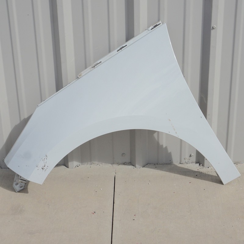 2014 - 2021 BMW i3 I01 Fender Front Left Driver Side White 51647375893 OEM