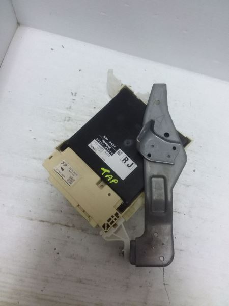 Multiplex Network Module Left Hand Dash Fits 15-17 CAMRY 89221-06220