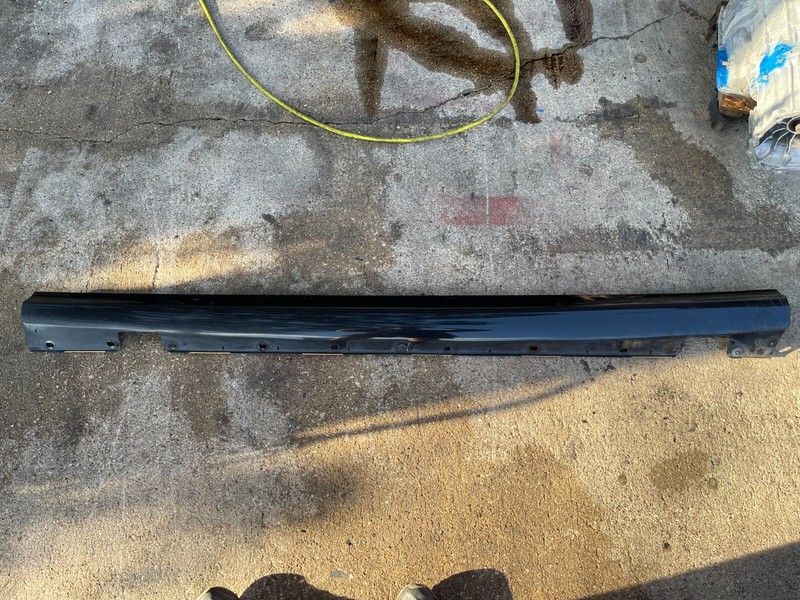 07-09 Mercedes W211 E class LEFT SKIRT ROCKER PANEL COVER MOLDING Black OEM