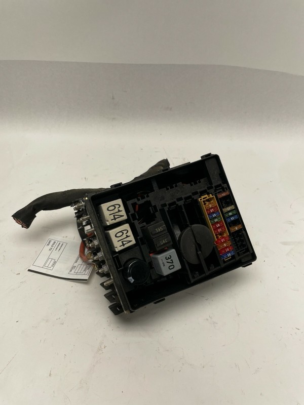 2008-2015 Audi TT2006-2013 AUDI A3 Under Hood Engine Fuse Box Assembly OEM