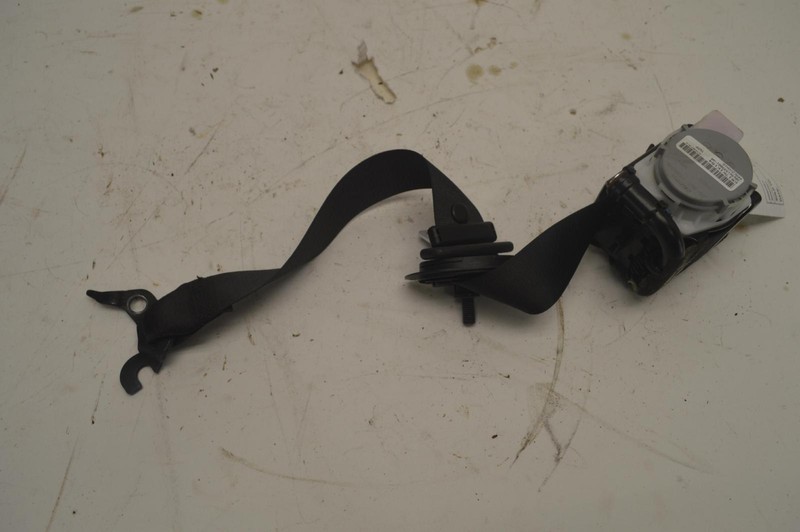2015-2018 BMW X4 F25 F26 FRONT RIGHT PASSENGER SIDE SEAT BELT OEM