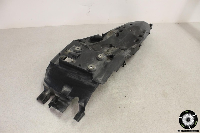 2012 Kawasaki Concours 14 ZG1400C REAR BACK WHEEL FENDER MUD GUARD ZG 1400 12