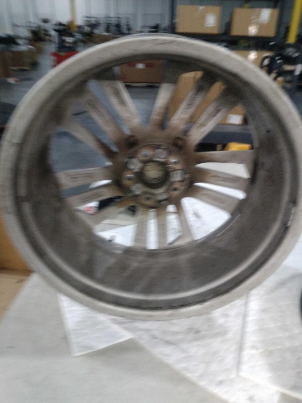 2018 Audi Q5 18 OEM Wheel Rim White 80A601025BD Used 60316 Miles