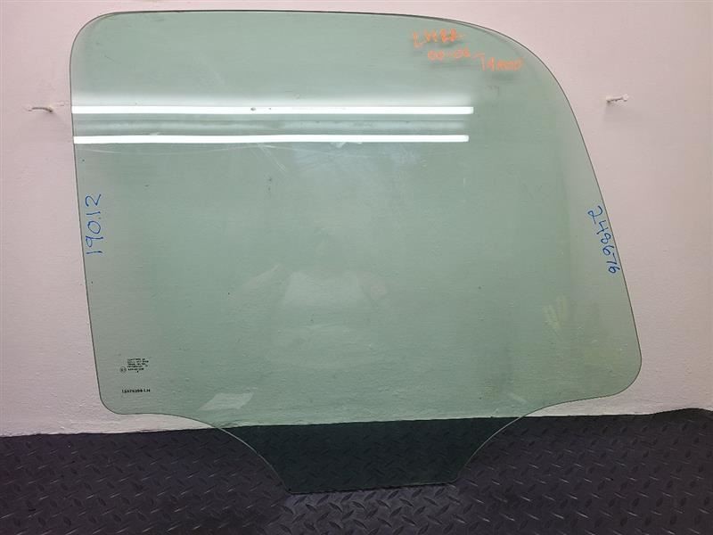 00-06 Chevrolet Tahoe Rear Left Driver Door Glass W/O Privacy Tint OEM 15181073