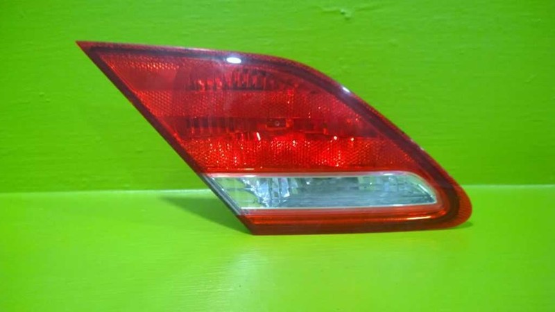 05 06 07 08 09 10 TOYOTA AVALON DRIVER LEFT LID MOUNT TAILLIGHT LAMP OEM 2876-65