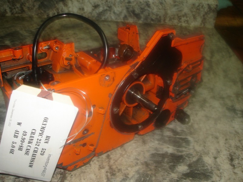 Olympic 252 crank case chainsaw part only bin 529