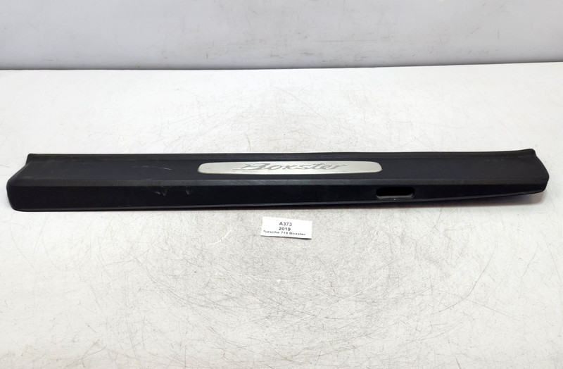 ✅ 17-25 OEM Porsche 718 Boxster 982 Front Left Driver Door Sill Scuff Plate