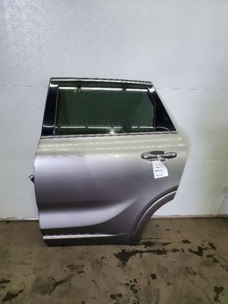 Driver Rear Side Door Thru 06/03/18 With Sunshade Fits 16-19 SORENTO 281775