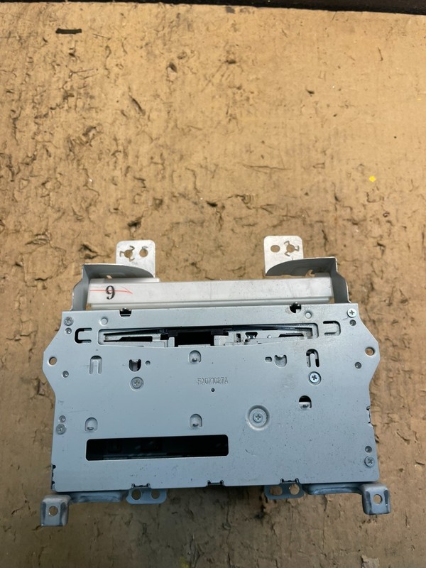 2007 2008 Infiniti G35 AM FM Radio Stereo CD Player Receiver Oem w7039 DG