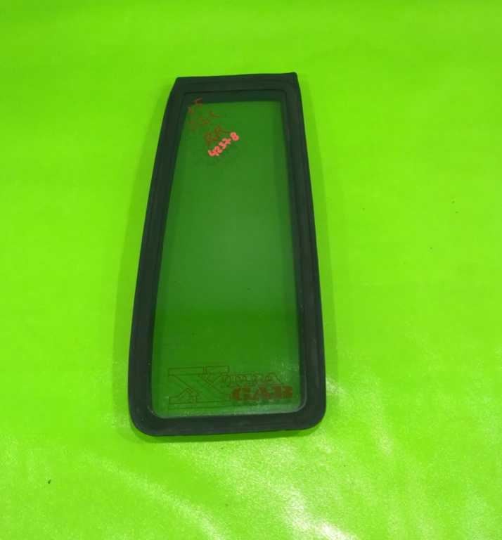 84-88 TOYOTA PICKUP EXT CAB PASSENGER RIGHT REAR QUARTER GLASS OEM 4237-8