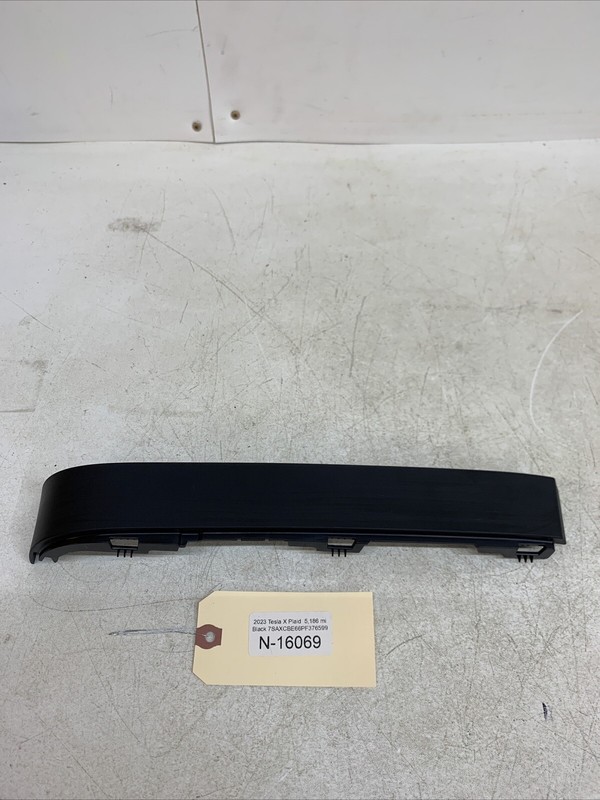 ⚡️2023 Tesla Model X Rear Right Door Trim 1055024-00-D 16069 B44